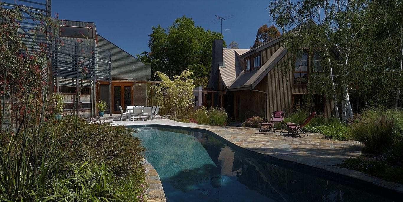 Cultivating Beautiful and Eco-Conscious Landscapes.